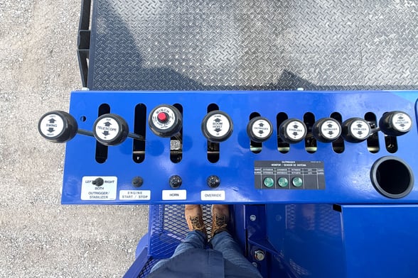 New Manitex 30102C on New Kenworth T480