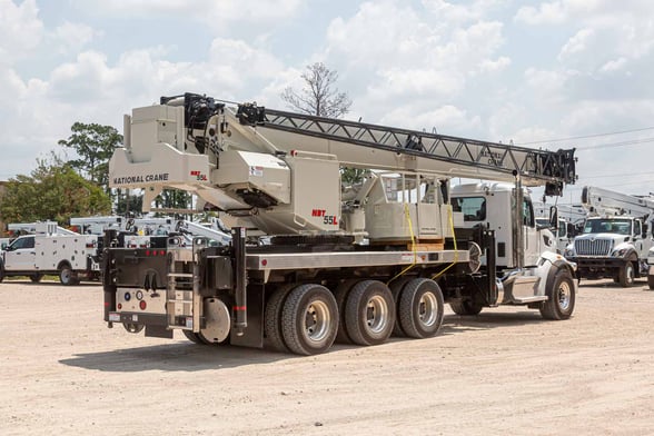 New National NBT55L on New Peterbilt 567