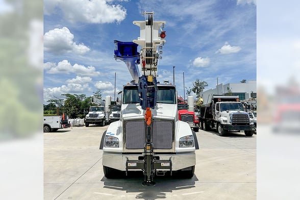 New Manitex 40124SHL on New Kenworth T880