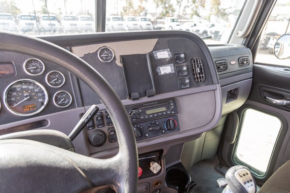 Used 2012 National NBT45103 on Used 2012 Peterbilt 367