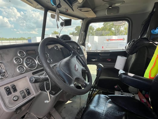 Used 2012 National NBT45103 on Used 2012 Peterbilt 367