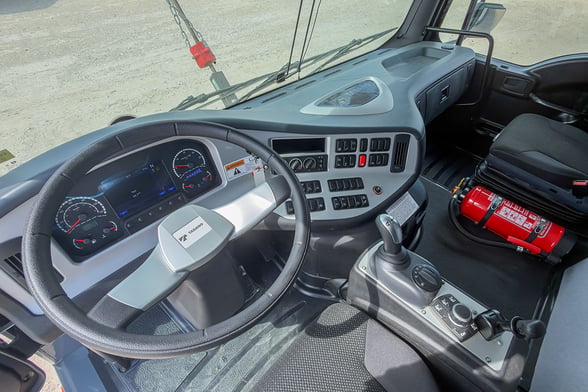 New Tadano AC 5.130-1 on New Tadano Carrier Tadano Carrier