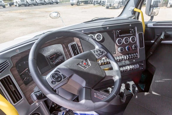New Cranab TL12.2 on New Western Star 47X
