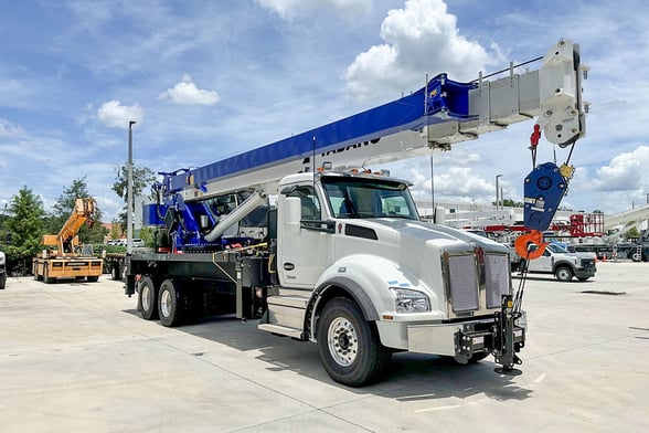 New Manitex 40124SHL on New Kenworth T880