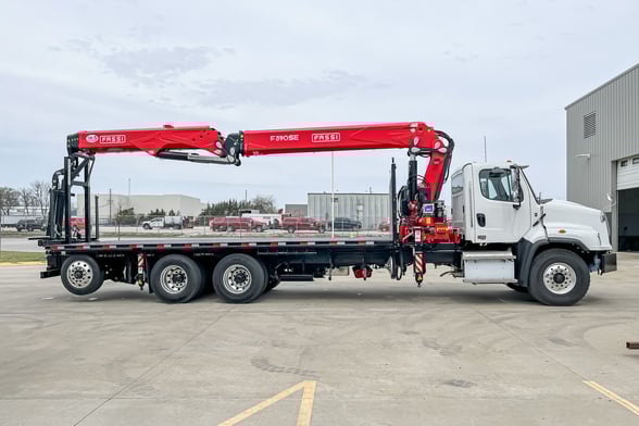 New Fassi F390SE.24 GC on New Freightliner 114SD+
