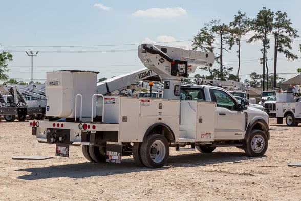New Versalift VST-40-I on New Ford F-550