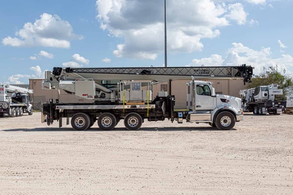 New National NBT55L on New Peterbilt 567