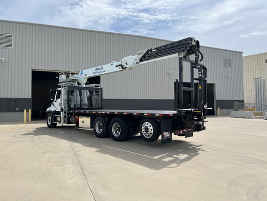 New Cormach 30000 WB66 on New Freightliner 114SD+
