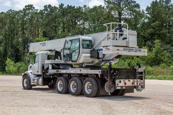 New National NBT60XL on New Peterbilt 567