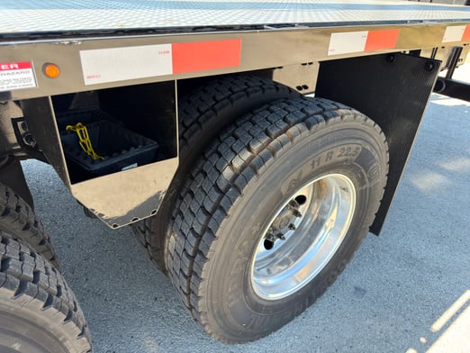 New IMT 16000 Series III on New Freightliner 114SD Plus
