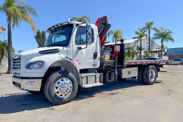New Palfinger PK 9.501 SLD 5 B on New Freightliner M2 106