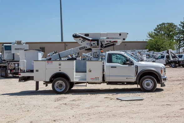 New Versalift VST-40-I on New Ford F-550