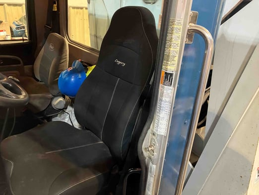 Used 2015 National 9103A on Used 2015 Peterbilt 365