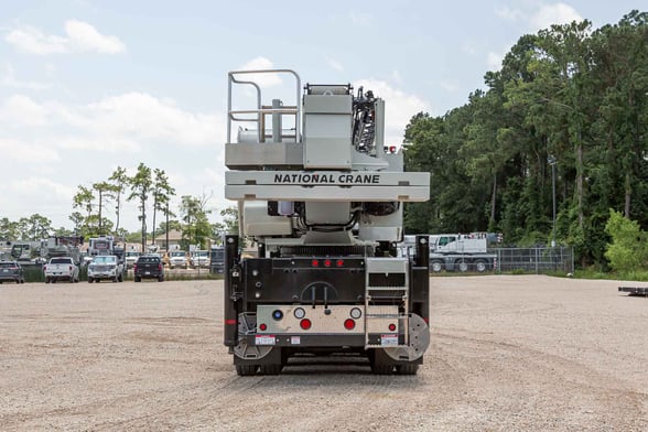 New National NBT60XL on New Peterbilt 567