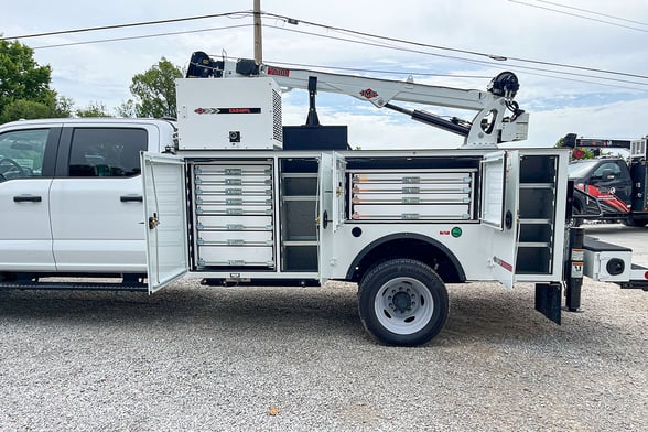 New IMT 7500-22 Dominator I Service body on New Ford F-550