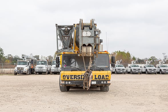 Used 2012 Grove GMK5225 on Used 2012 Grove Carrier Carrier