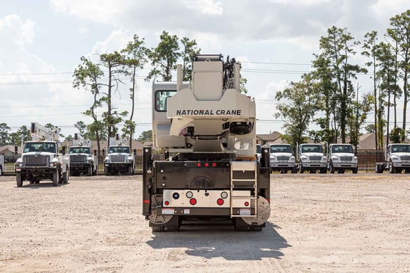 New National NBT55L on New Peterbilt 567