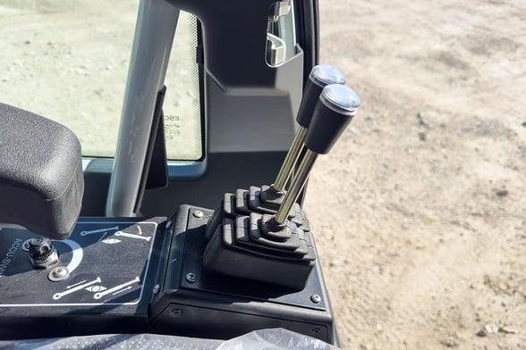 New Manitex 40124SHL on New Kenworth T880