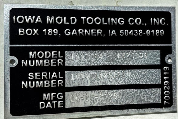 New IMT 10000-30 Dominator III 11' service body on New Ford F-750