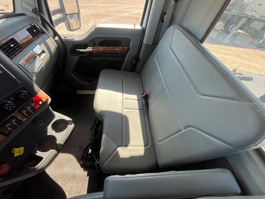 Used 2020 Manitex 40124SHL on Used 2020 Kenworth T880