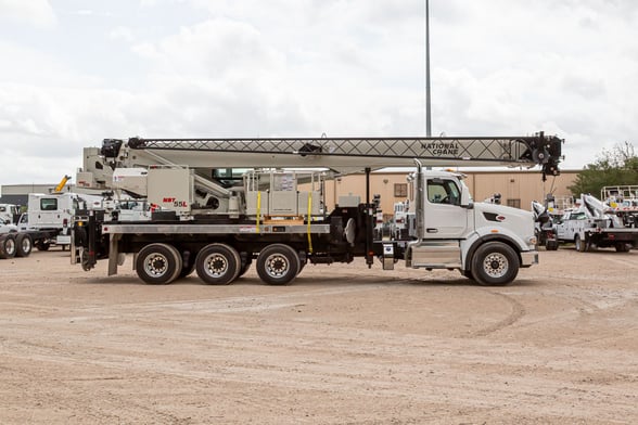 New National NBT55L on New Peterbilt 567