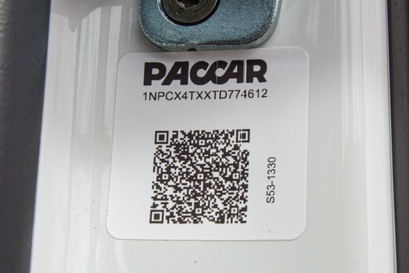 New National NBT60XL on New Peterbilt 567