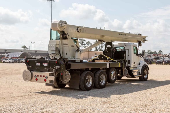 New National 14127A on New Kenworth T880