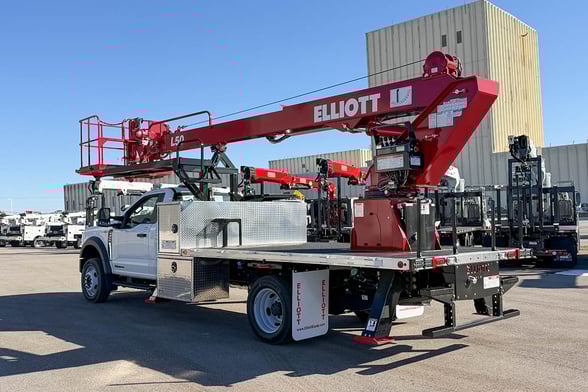 New Elliott L50R on New Ford F-550