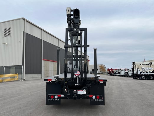 New Cormach 30000 WB66 GCRC on New Freightliner 114SD Plus