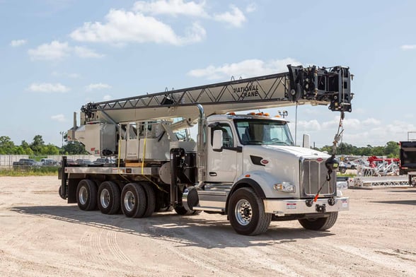 New National NBT55L on New Peterbilt 567