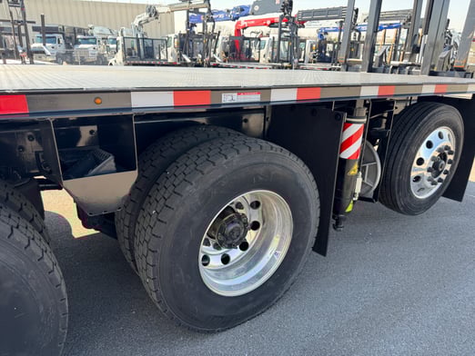 New Fassi F390SE.24 TSRC on New Freightliner 114SD Plus