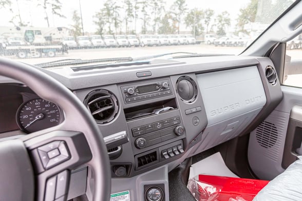 New IMT 10000-25 with Dominator III service body on New Ford F-750