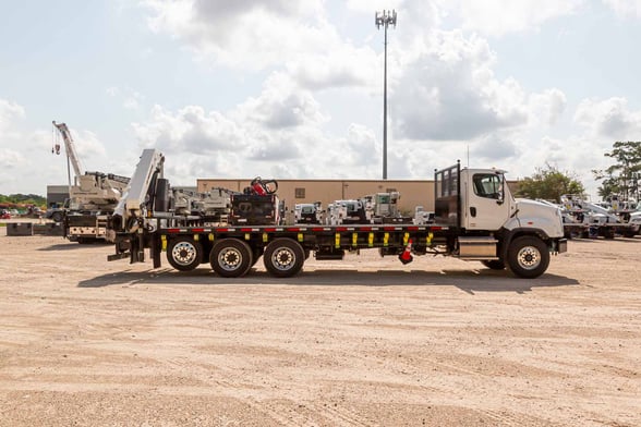 New IMT 32/222 K4 on New Freightliner 114SD+