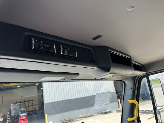 New Cormach 30000 WB66 on New Freightliner 114SD+