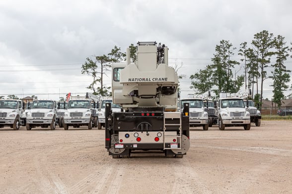 New National NBT55L on New Peterbilt 567