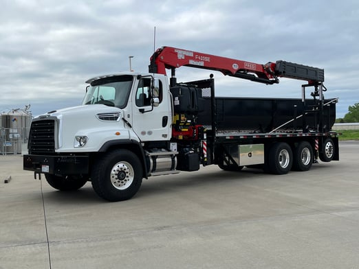 New Fassi F425SE.04 on New Freightliner 114SD+