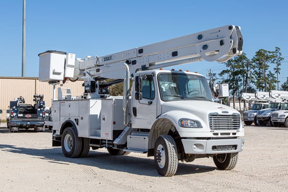 New Versalift VN-555-MHI on New Freightliner M2 106