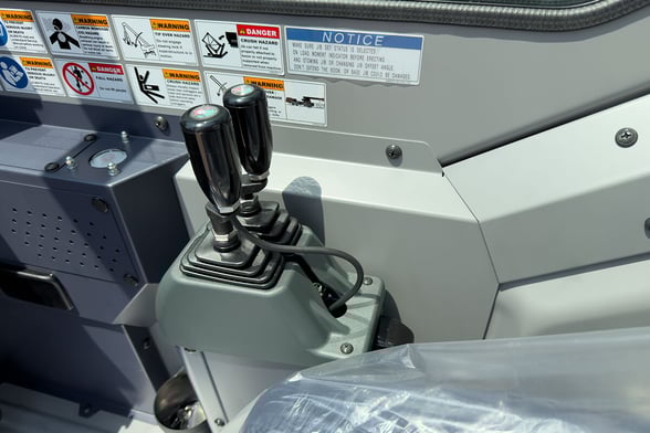 New Tadano GT-1200XL-2 on New Tadano Carrier Tadano Carrier