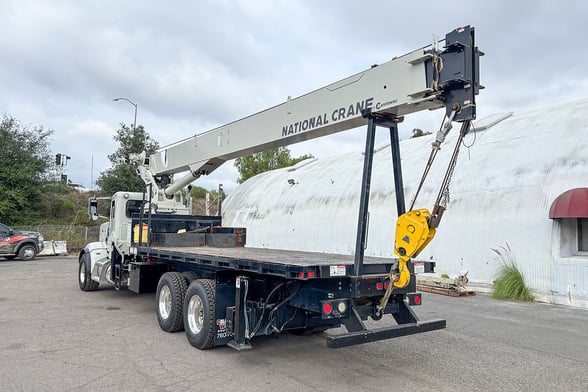 Used 2020 National NBT30H-2-110 on Used 2020 Peterbilt 567