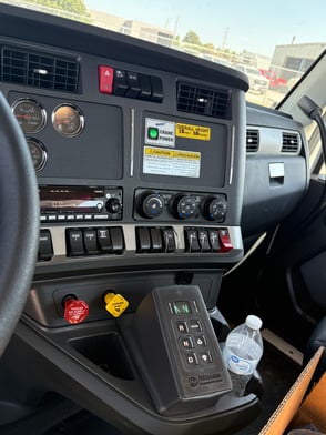 New Manitex 40124SHL SWB on New Kenworth T880