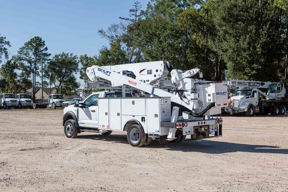 New Skylift SBA47I-MH on New Ford F-550