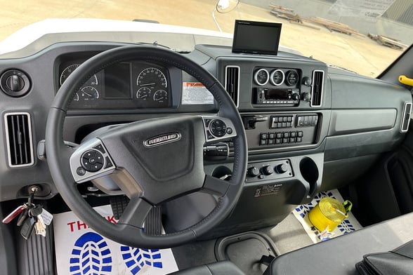 New Cormach 30000 WB66 TSRC on New Freightliner 114SD Plus