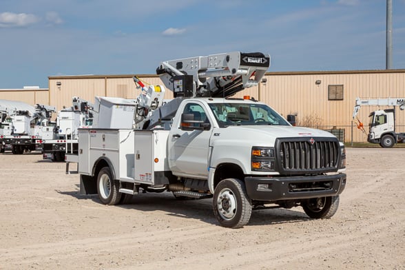 New Versalift VST-40-MHI on New International CV515