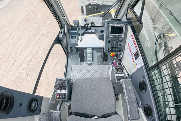 New National NBT60XL on New Kenworth T880