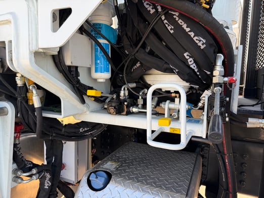 New Cormach 50000 WB95 GC on New Western Star 47X