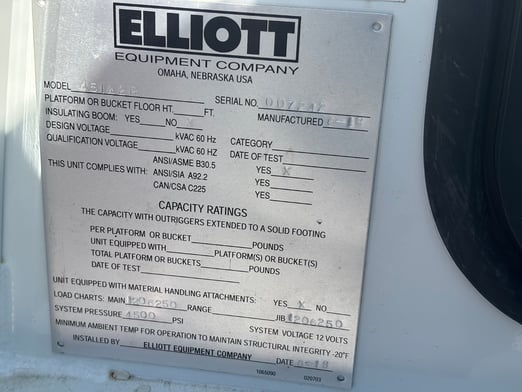 Used 2019 Elliott 45142 on Used 2019 Peterbilt 367