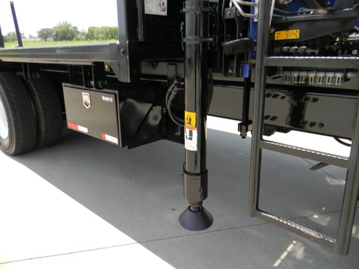 Used 2022 Manitex PL 74 S on Used 2022 Freightliner 114SD