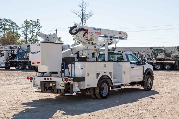 New Skylift SBA47I-MH on New Ford F-550