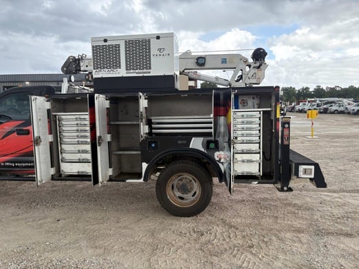 Used 2019 Auto Crane HC-8x with Titan 38 service body on Used 2019 Ford F-550