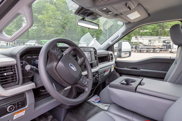 New Versalift VST-40-I on New Ford F-550